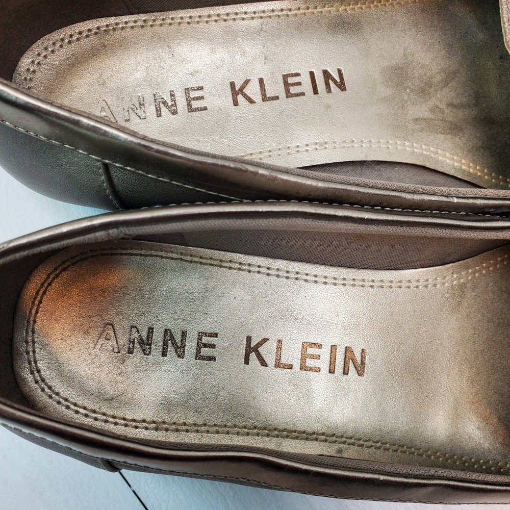 Anne Klein AK Flex Women's Size 9M Metallic Gold Loafers Dress Shoes - Picture 9 of 16